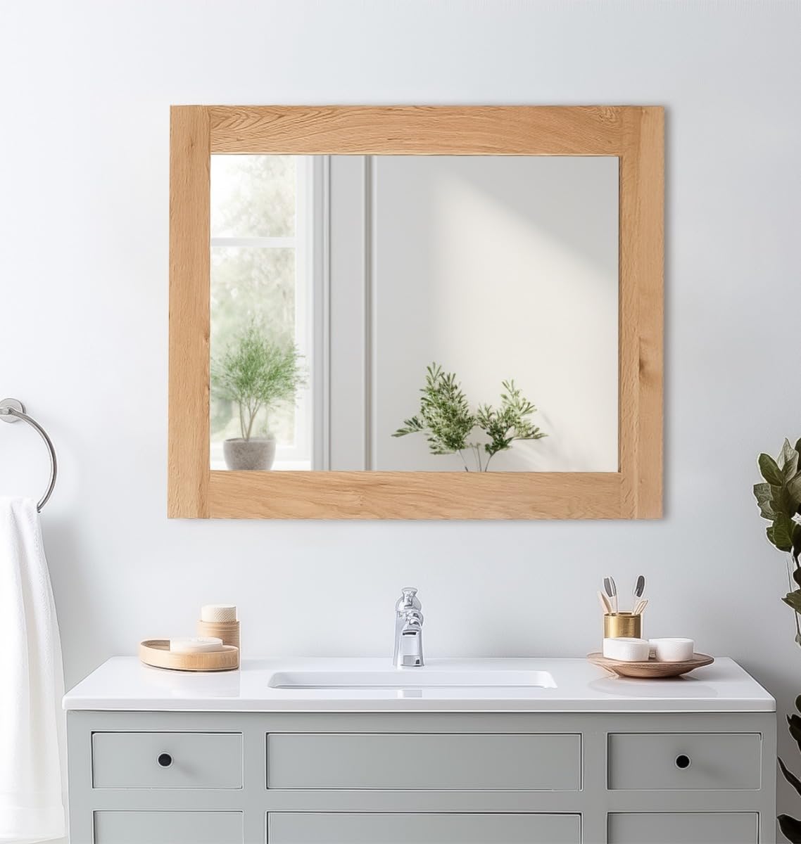 Hallowood Furniture Waverly Light Oak Framed Mirror – Versatile Hanging Wooden Mirror, Ideal Wall Mirrors for Bedrooms, Living room, Hallway or Bathroom (93 x 68 cm)