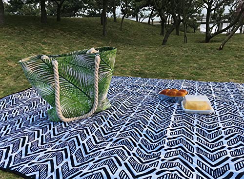 MARQUESS Picnic Blanket-Water & Sand Resistant Large Outdoor Handle Tote Mat for Spring Summer, Folding & Lightweight for Beach Camping Grass Playtime (Zigzag)