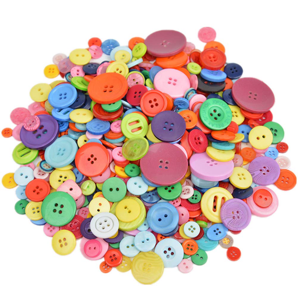 Around 600 Pieces Resin Buttons 2-Holes 4-Holes Sewing Decorative Buttons Beads Flatback for Crafts Embellishments Scrapbooking Painting Christmas Knitting Ornaments(Multi)