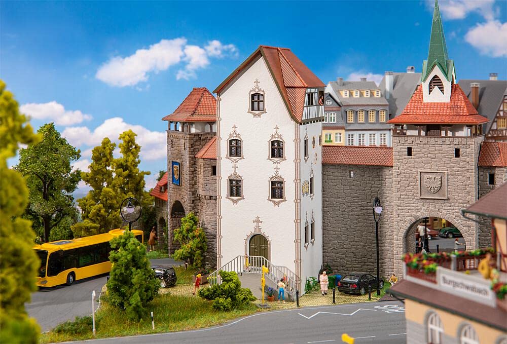 Faller 130823 Bishop's Storm