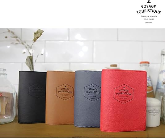 Amazon Co Jp ボヤージ パスポートケース 4色 Passport Case パスポートカバー オフィス用品 革 デザイン文具 世界地図 手帳 財布 事務 可愛い ユニーク 個性的 入学 卒業 誕生日 プレゼント 海外旅行 出張 小物 雑貨 おしゃれ かわいい おもしろ キャラクター