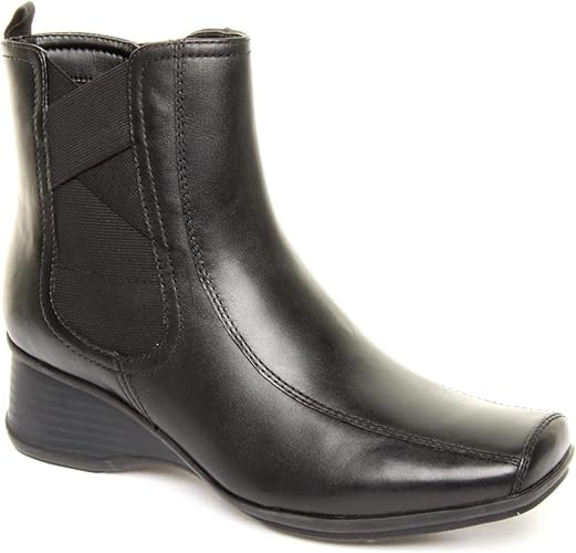 clarks ladies boots size 9