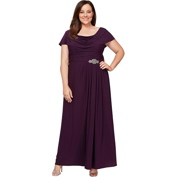Amazon.com: Alex Evenings Women's V-Neck Stretch Taffeta Wedding Guest Dress  with Full Skirt, Pockets, and Tie Belt (Plus Size), Teal, 18W : Clothing,  Shoes & Jewelry