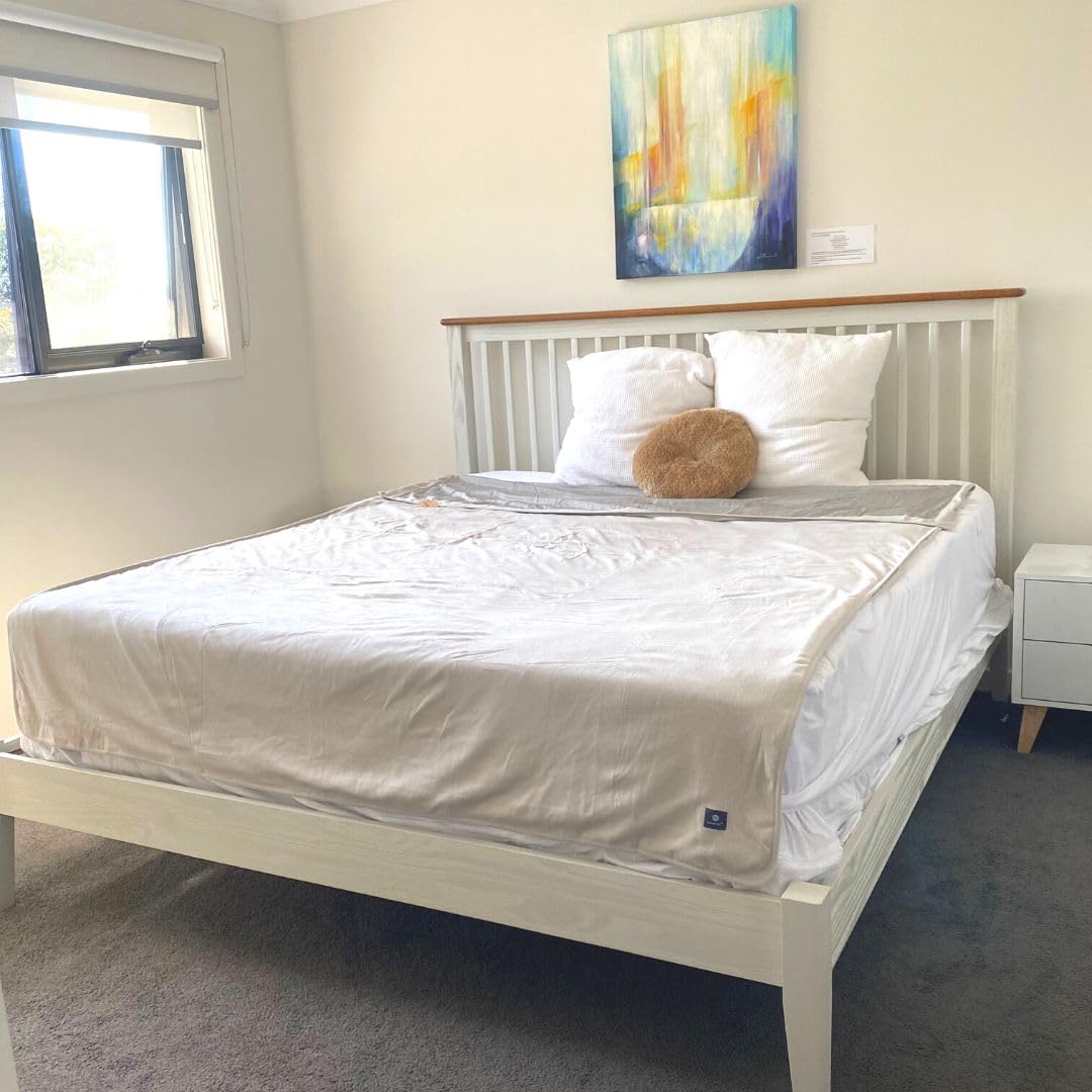 Photo 1 of Radia Smart® EMF Protection Bed Blanket - Bedsheet, Mega Large, Faraday Blanket, 100% Cotton, EMF Shielding 70" x 98"