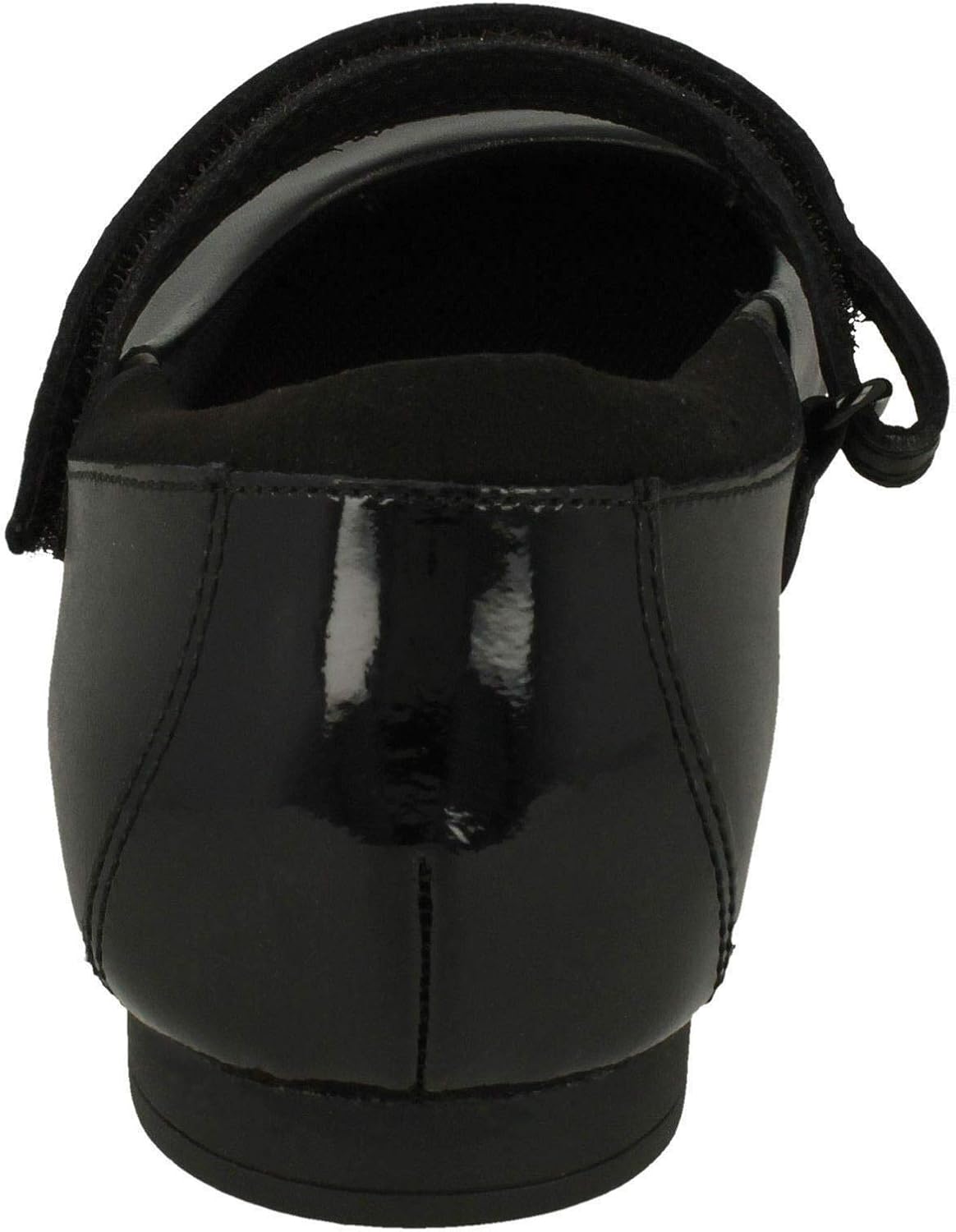 clarks narrow fit shoes
