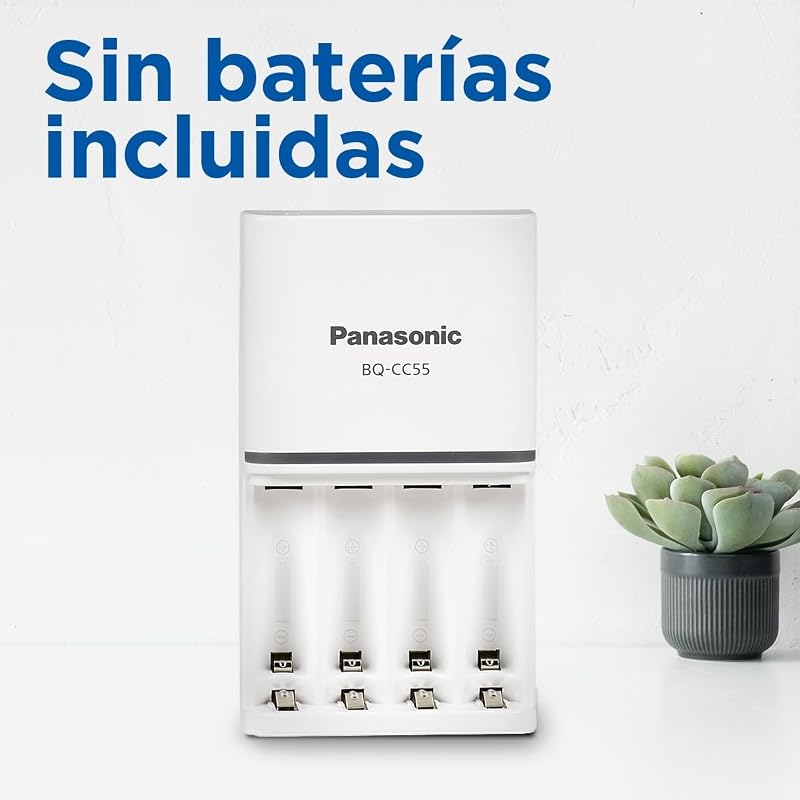 SmartPlus. Cargador para 1 a 4 pilas AA/AAA Ni-MH con 4 pilas eneloop AA/Mignon de capacidad mejorada y 10 funciones de seguridad.