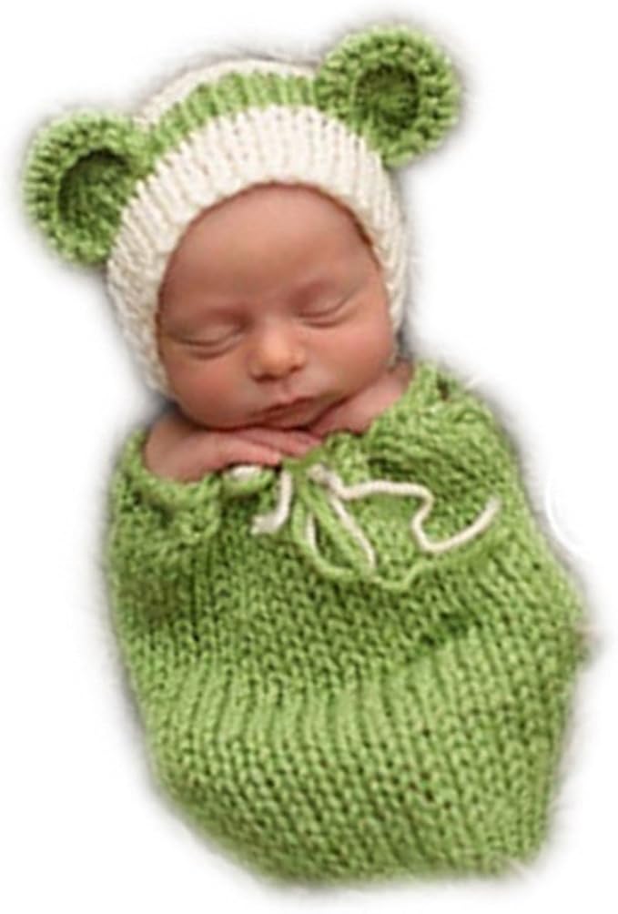 newborn wear hat to sleep