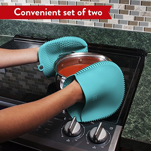 New for 2020! 100% Silicone Pot Holders & Oven Mitts. A Silicone Mitt is Healthier Than Cotton & Easier to Clean, Won't Grow Mold or Bacteria. Heat Resistant, Non-Slip & Flexible (Teal, 1 Pair)
