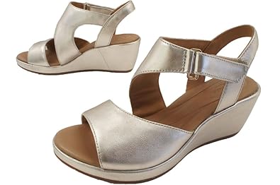 un plaza sling clarks