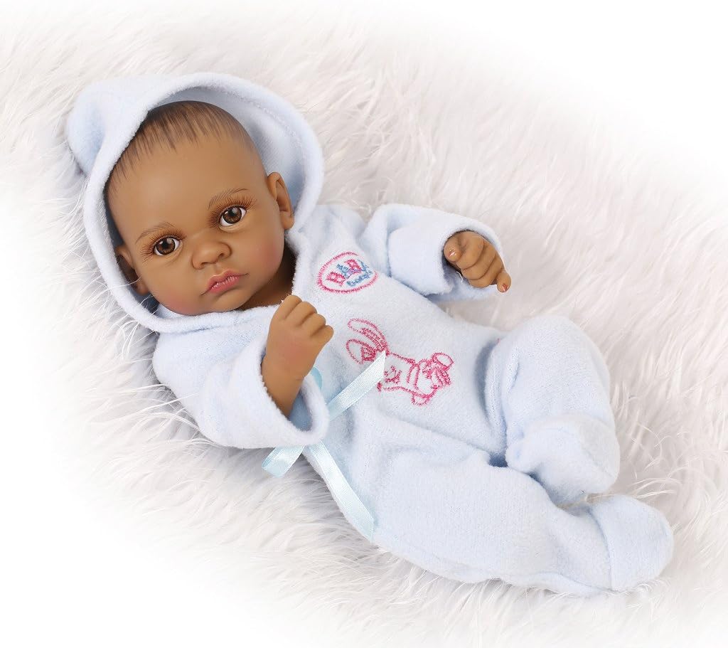 Prezzo Nicery Peau Reborn Bébé Bain Poupée Indien Noir Style Vinyle Silicone Simulation dur 10inch 26cm enfant étanche Jouet Blue Garçon avec les yeux acryliques Baby Doll Cadeau de Noël Offerte