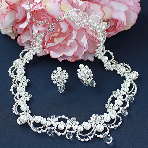 手作りキット シャンデリアフラワーのネックレス イヤリング アイボリーパール ラシクビーズ Laciqbeads の買取価格 相場 高価買取なら買取一括比較のウリドキ