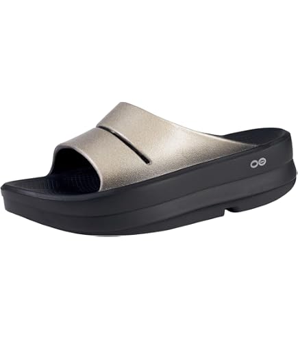 Amazon.com | OOFOS OOmega OOahh Recovery Sandal, Black - Women's