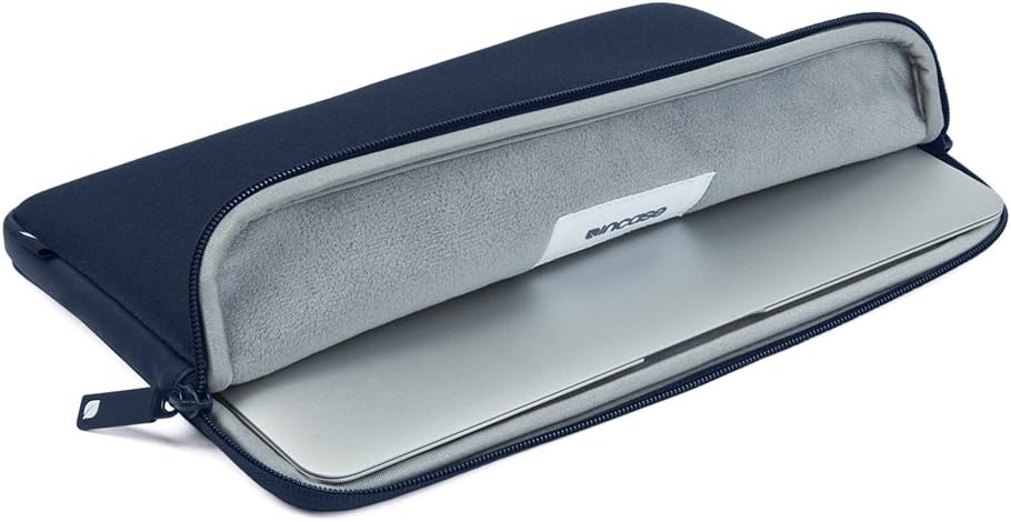 Incase Neoprene Classic Sleeve for MacBook 11" - Midnight Blue, 11 inch - Image 3