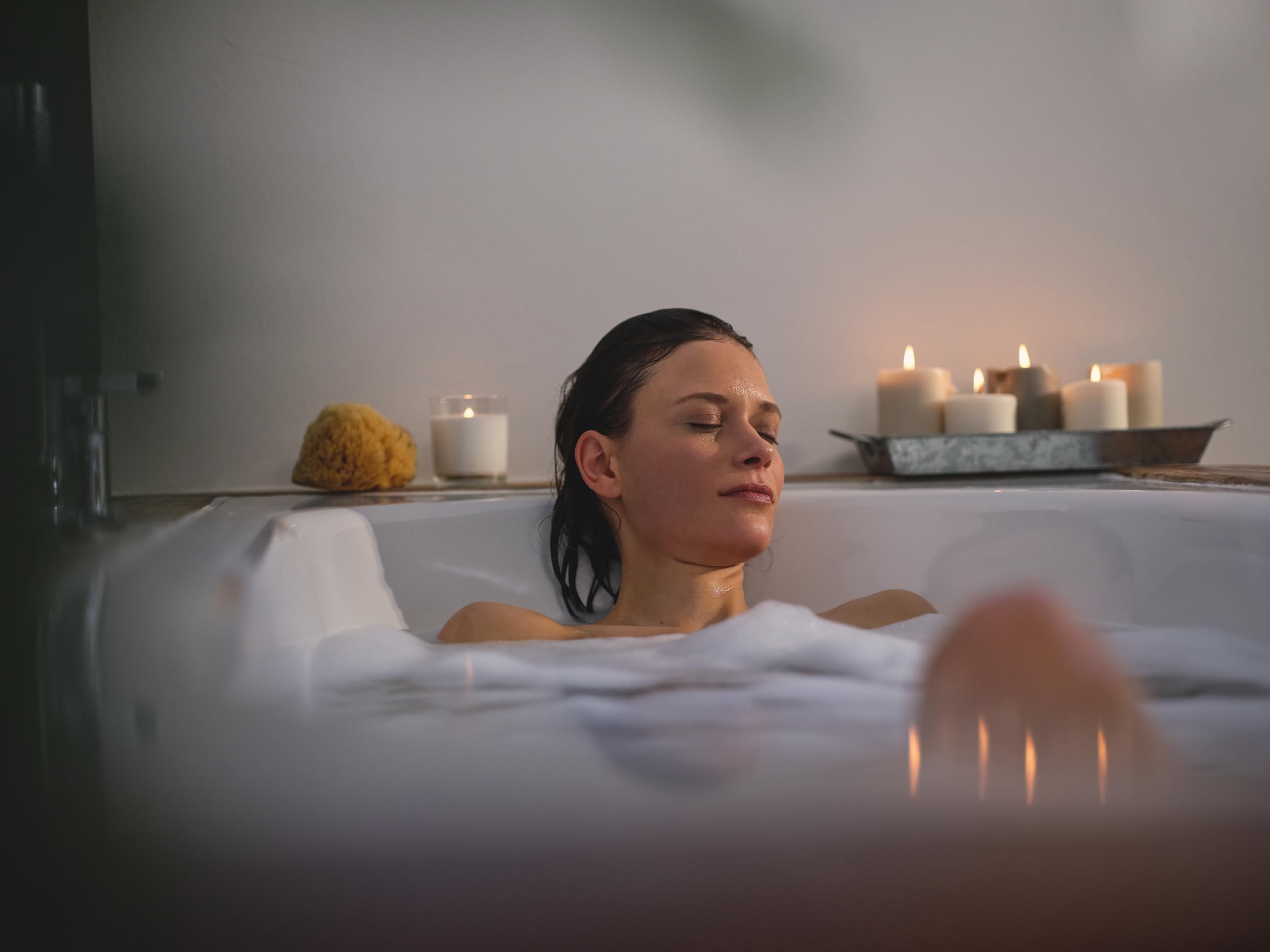 Kneipp Geschenkset Wellness Bade Lieblinge - Geschenkpackung mit 3 beliebten Badeölen von Kneipp - Testgrößen zum Kennenlernen und Verschenken - 3 x 20ml 7