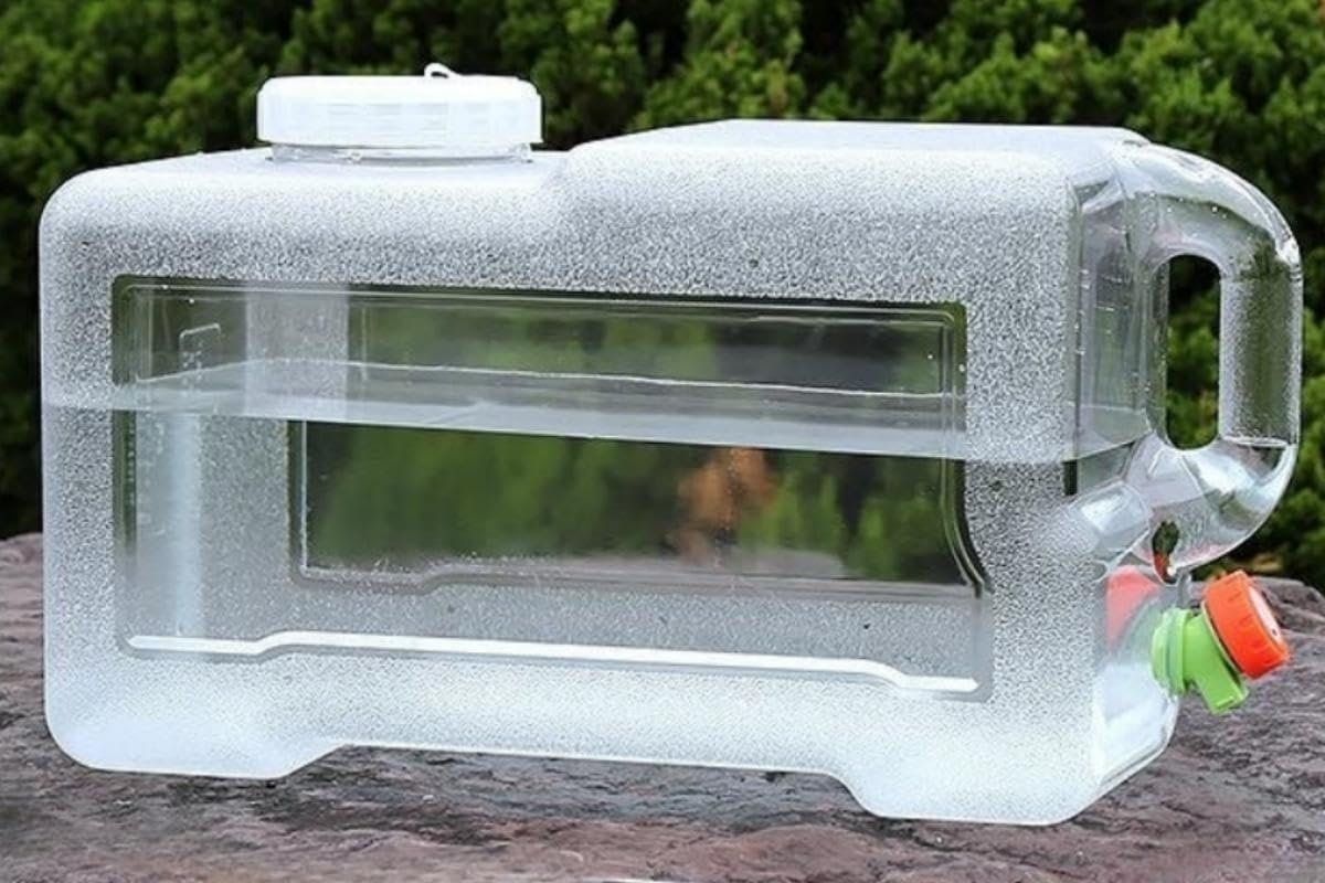 ウォータータンク 水タンク ポリタンク 5L/10L/15L/20L/24L PC安全素材 大容量 貯水タンク コック付き 防災グッズ アウトドア水タンク 旅行 登山 避難 スポーツ アウトドア用水タンク 蛇口付き 蓋付き 無毒 ポータブル キャンプ ハイキング 登山 その他の屋外活動用 携帯便利 (トランスペアレント,22L) の商品画像