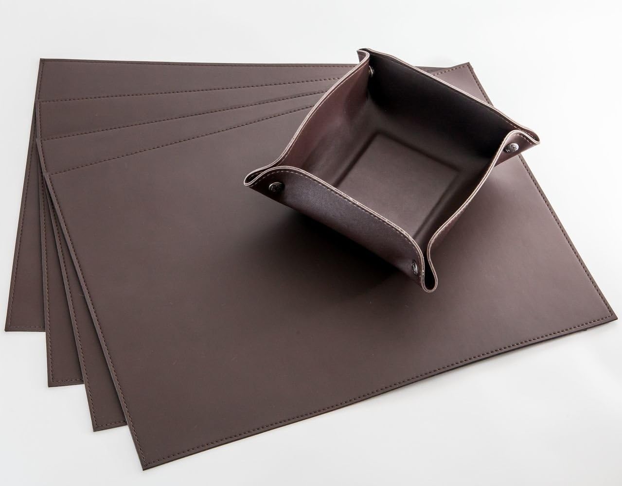 Placemat Made in Faux Leather (4Pack) & 1 Free Bread