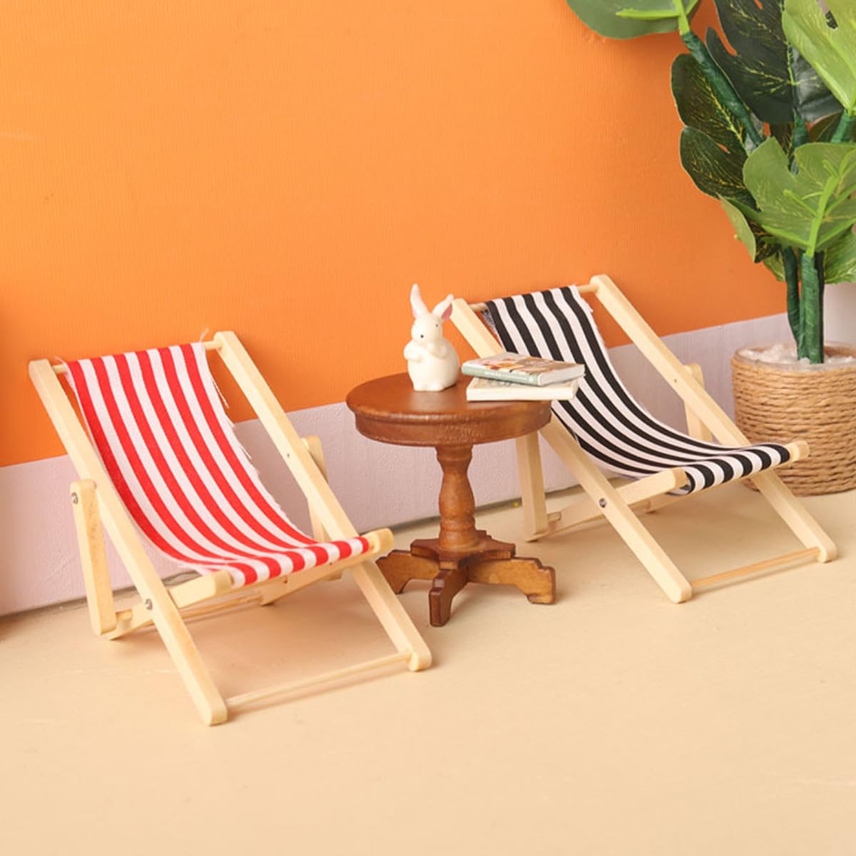 KARLOR mini beach chair decoration, 2 Pcs miniature deck chairs beach chairs 1:12 dollhouse scene micro landscape decoration mini furniture garden miniature lounger cushion foldable (beach chair)
