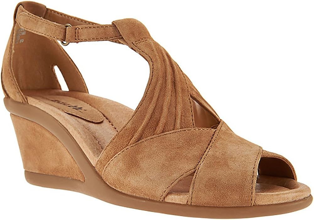 earth curvet wedge sandal