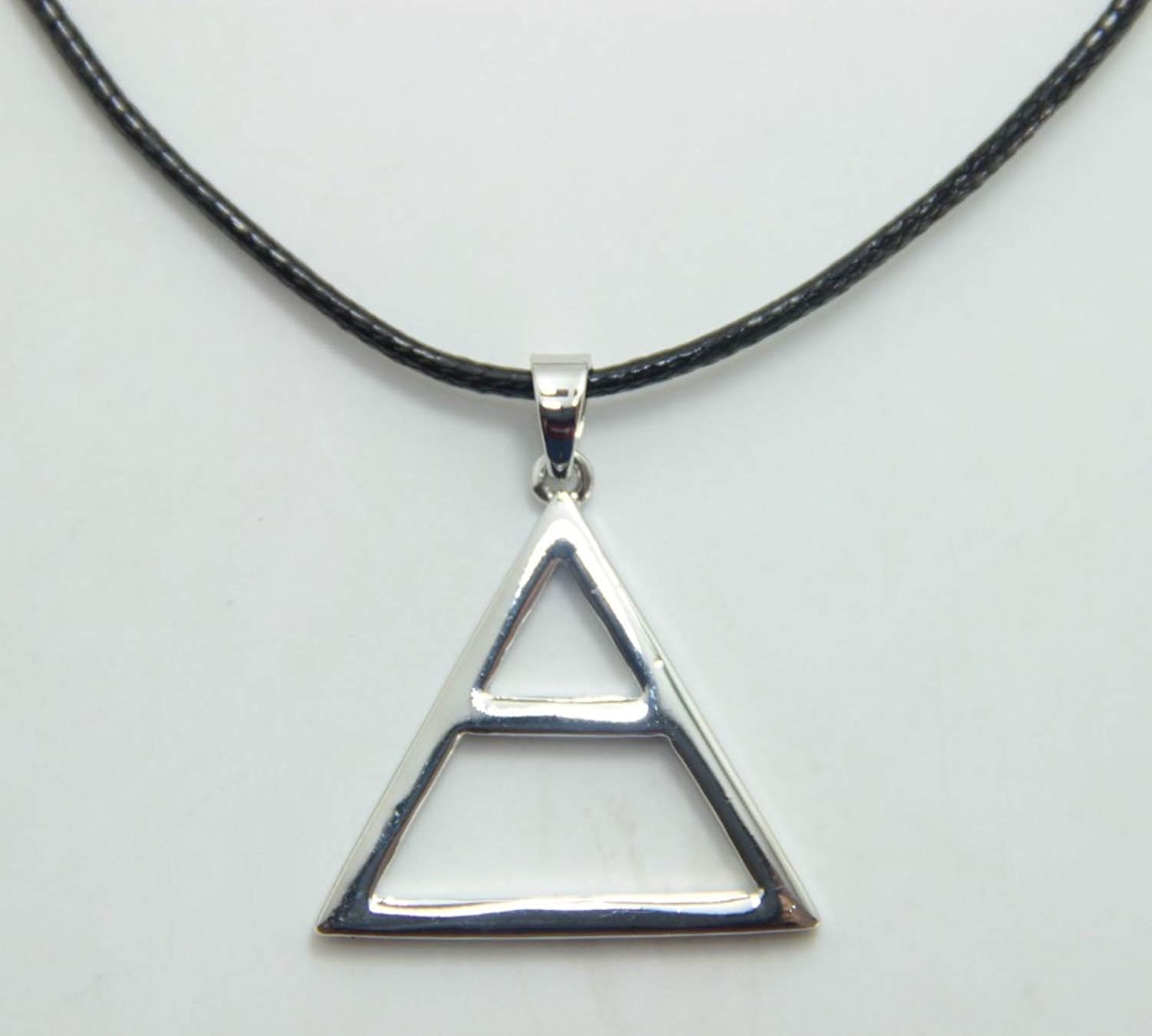 OUTLETISSIMO Triad Triad Mars This Is War ET124 Pendant Necklace, silver, 4 cm x 4,5 cm (circa) - Image 4