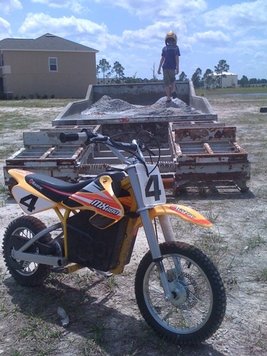 Razor MX650 Dirt Rocket Electric Motocross Off-road Bike - Yellow photo review