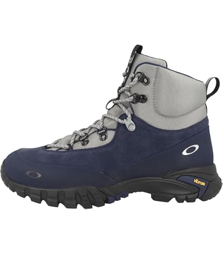 Amazon.com | Oakley Coyote Laceless Boot | Ankle & Bootie