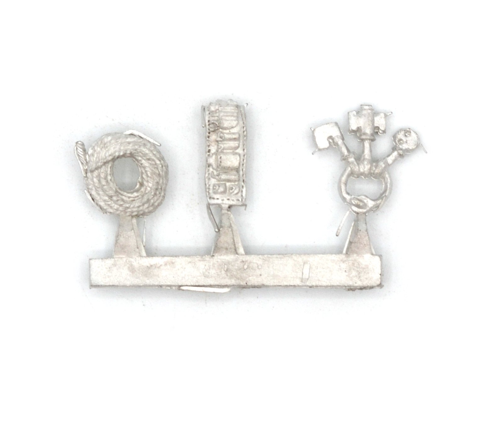 Stonehaven Coil of Rope, Thieves Tools and Key Ring Accessories Miniature Figure for 28mm Table Top Wargames - Made in USA