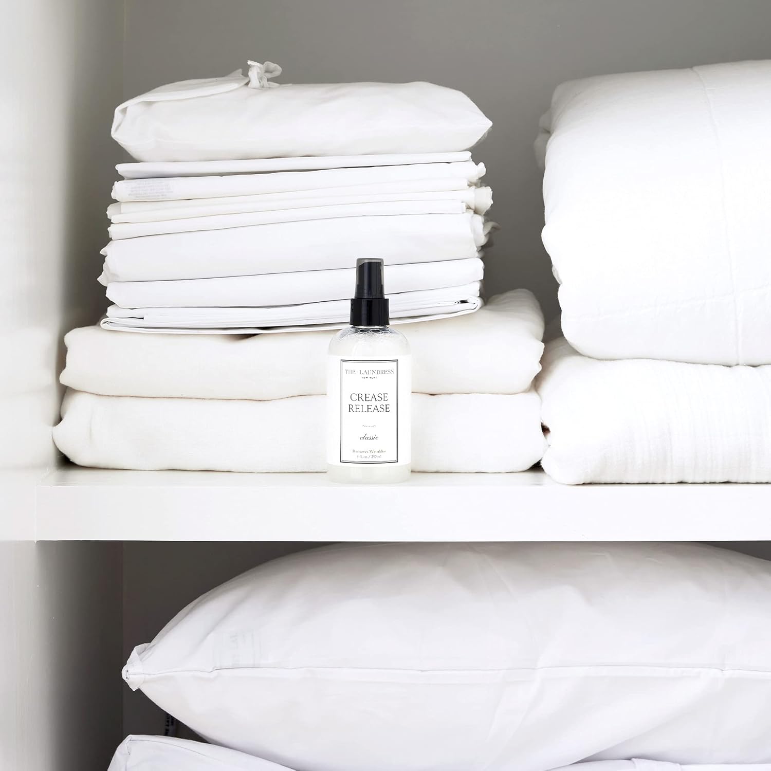 The Laundress - Crease Release, Classic Scented, Wrinkle Release Spray, Shirts, Suits, Curtains & More, Anti Wrinkle Spray for Clothes, Wrinkle Remover Spray, 8 fl oz: Home & Kitchen