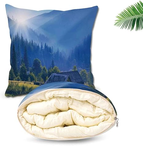 Amazon 豪華な枕 背もたれ腰椎枕キルト 暖かい 快適 寒さ対策 エアコン用毛布 四季兼用 110cmx150cm ファームハウスの装飾 ウクライナの山村ライジングサン松の木の森木造住宅ノスタルジックな写真 グリーンブルー 枕 抱き枕 オンライン通販