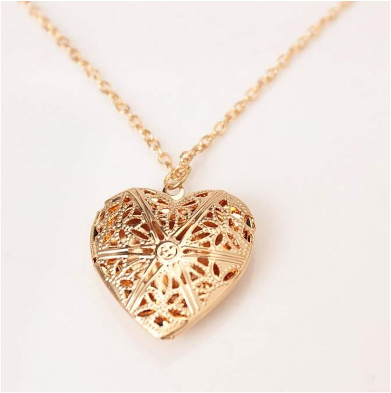 Chic Punk Necklace Crystal Women Love Necklace Sales Statement Necklace Pendant