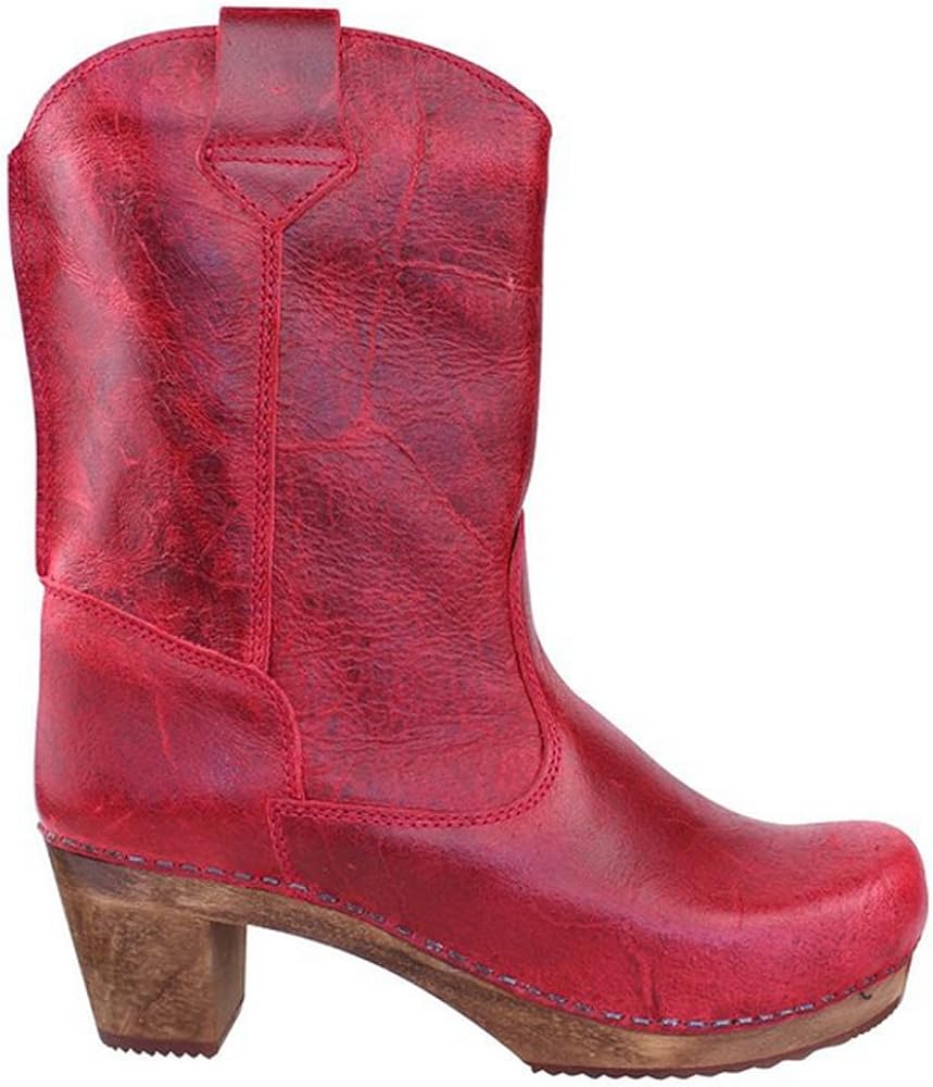 red clog boots