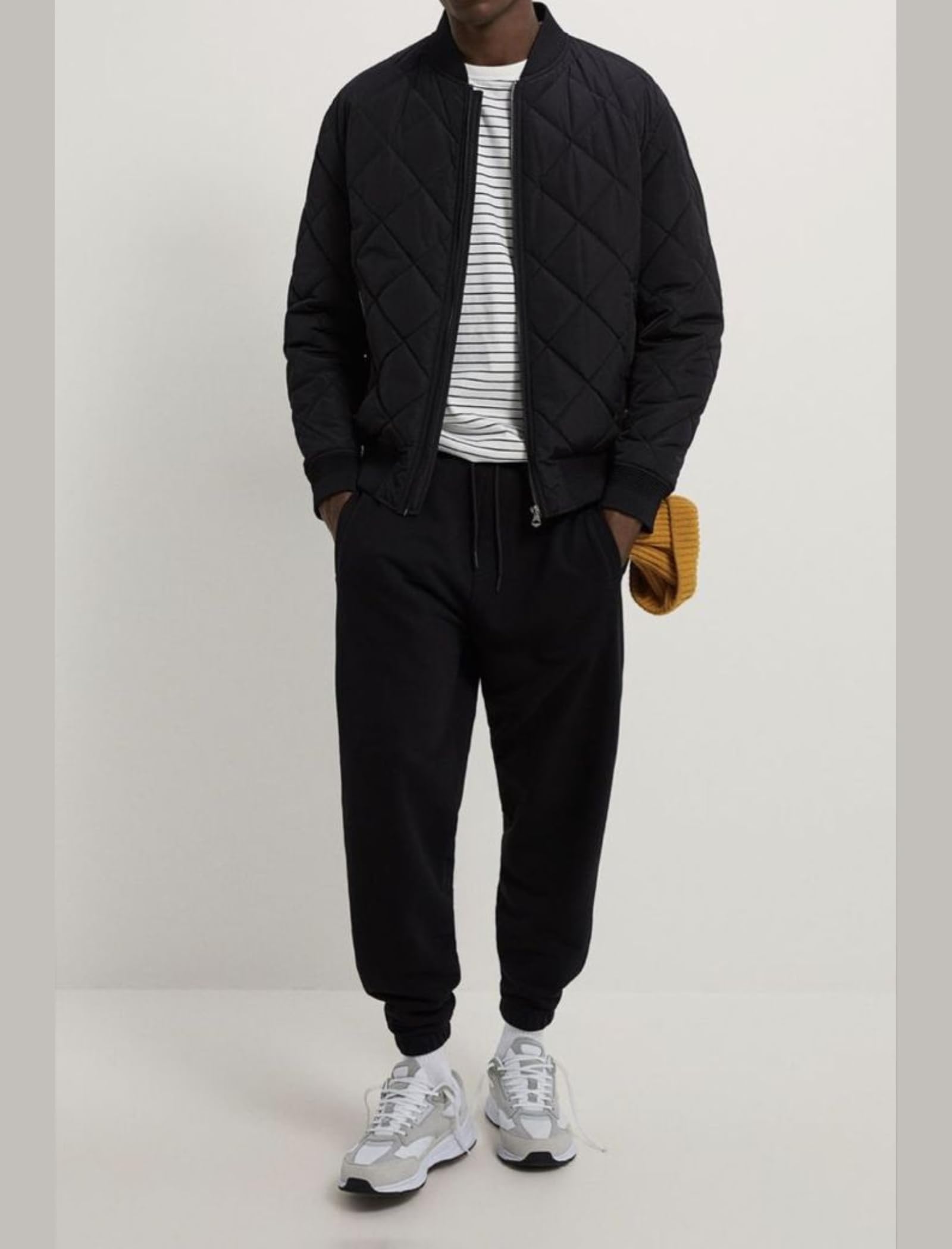 PINSPARK Men's Sweatpants with Zipper Pockets Sweat Pants for Mens Fleece Joggers Pants Baggy Thick Black Joggers for Men