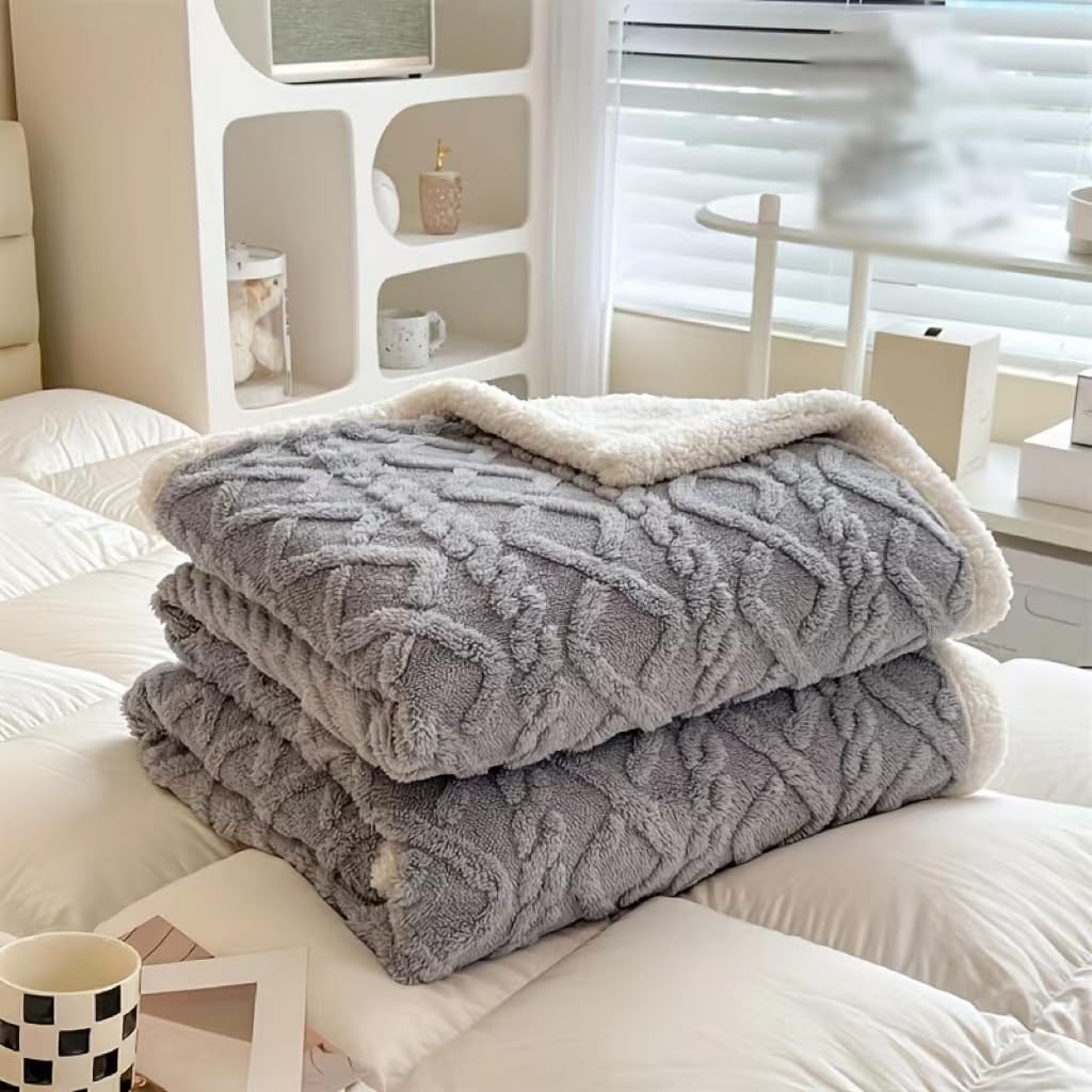 CHARMCRAFTERS Taffeta Lambswool Fleece Plush Blanket 200x230cm for Couch Sofa Super Soft Dual Sided Fuzzy Fluffy Thick Warm Winter Blanket Suitable for Bedroom Sofa Camping(Blue Grey