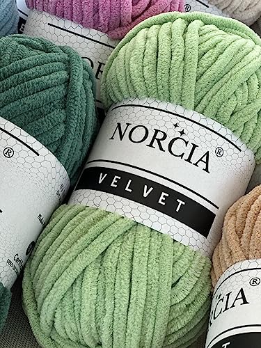 Soft Velvet Yarn Chenille Yarn for Crocheting Super Bulky 100g (74.3 yds) Baby Blanket Yarn for Knitting Amigurumi Yarn for Crochet Weaving Craft (Asparagus Green, 1 Skein)