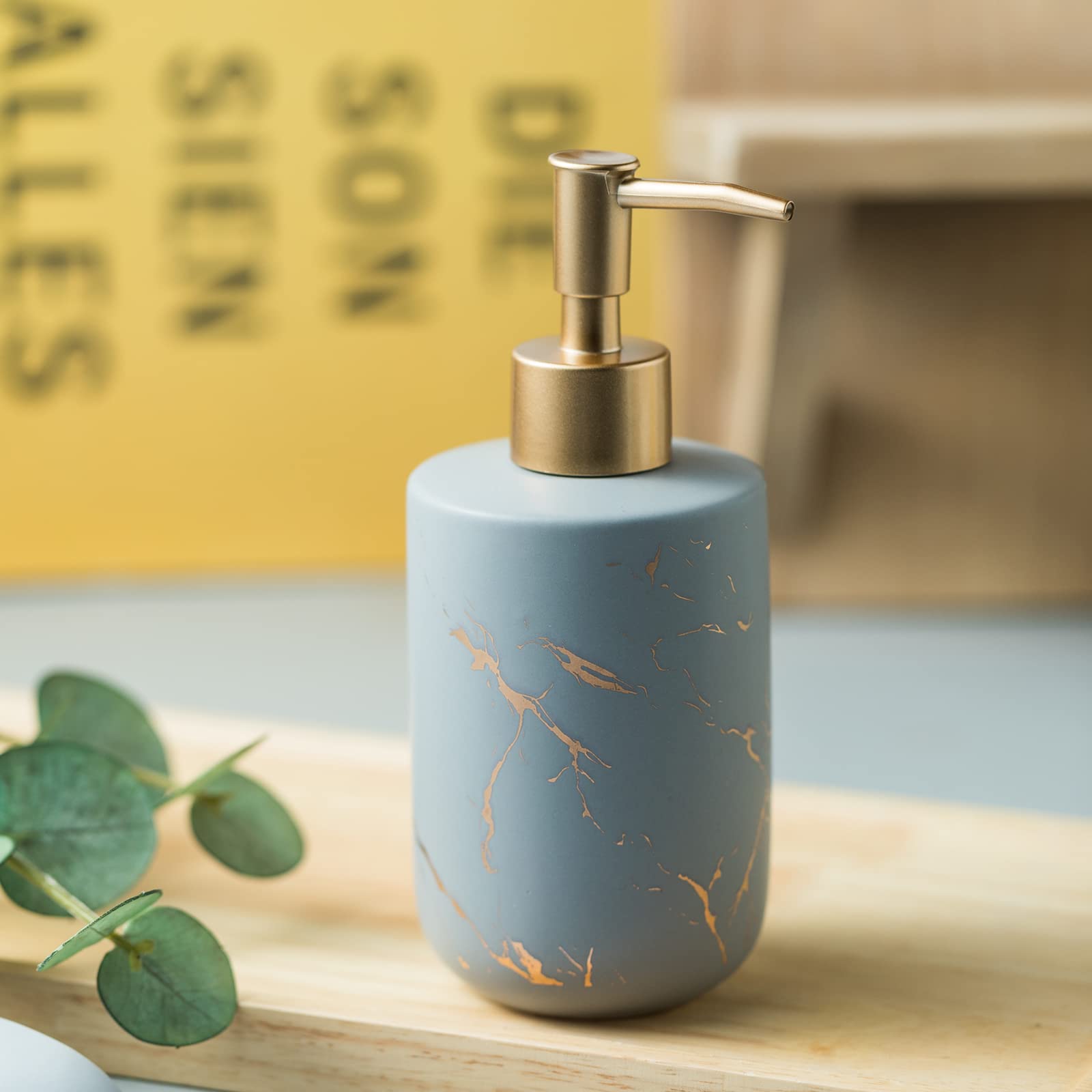 Gold Soap Dispenser with Marbling for Bathroom Ceramics Hand Soap Dispenser with Golden Veins for Shower Decorable Soap Pump Dispenser, 300ML. (Grey)