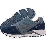 asics gel lique on feet