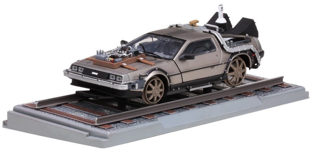 Diecast Model De Lorean LK Railroad Version (Back To The Future part 3) in Silver