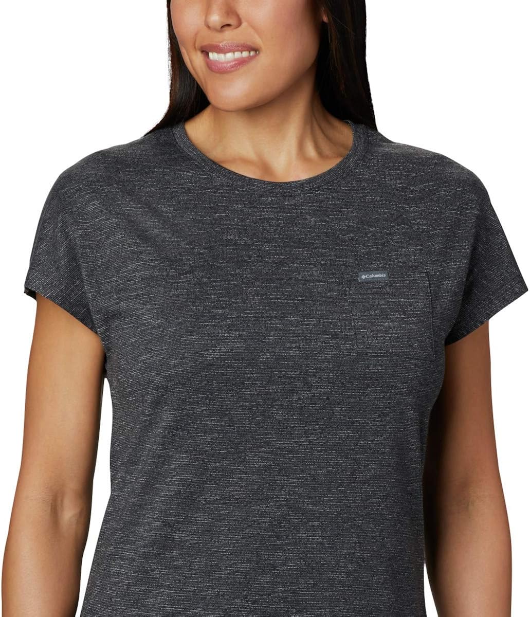 Columbia Women's Cades Cape Tee: Clothing