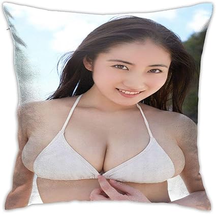 Amazon Co Jp 入江 紗綾 Saaya Irie 抱きしめる枕カバー両面印刷枕カバー クッションカバー ソファー オフィス 車 インテリア 人気 部屋 柔軟 おしゃれ正方形 45cm 45cm ホーム キッチン