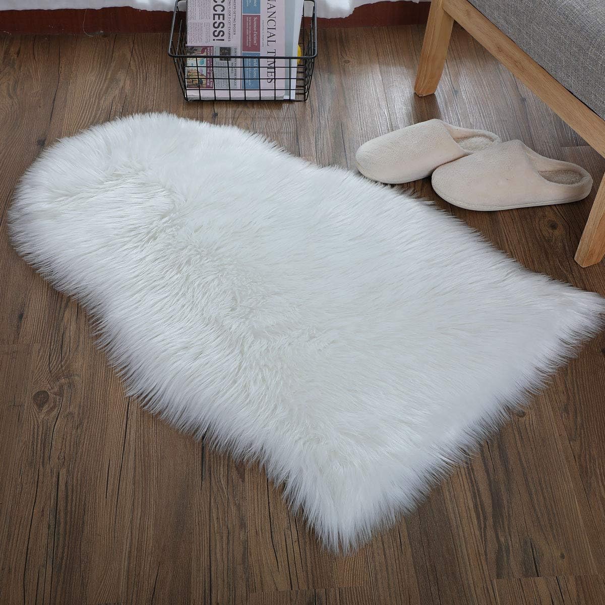 HLZHOU Soft Faux Fur Rug White Sheepskin Chair Cover Seat Pad Shaggy Area Rugs for Bedroom Sofa Living Room Floor(2 x 3 Feet （60 x 90 cm） White): Kitchen & Dining