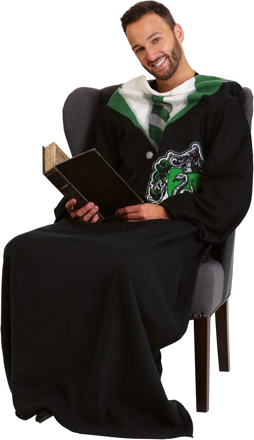 Harry Potter Comfy Throw Blanket with Sleeves, 48 x 71 Inches, Gryffindor Rules: Home & Kitchen