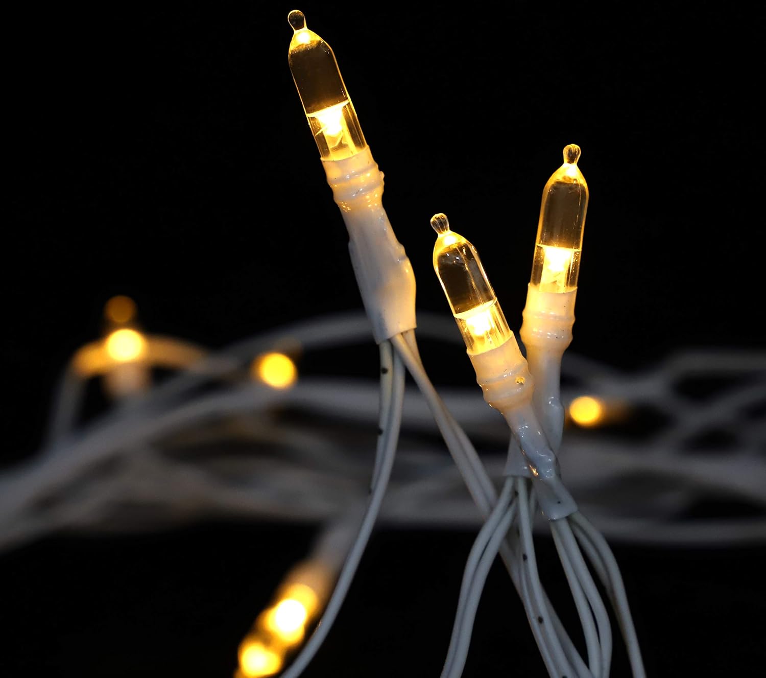 Christmas Concepts® Battery Operated Fairy Lights with 20 White LED's - 2m (6.6ft) Length - Christmas/Wedding/Everyday Decoration Ltd - Image 3