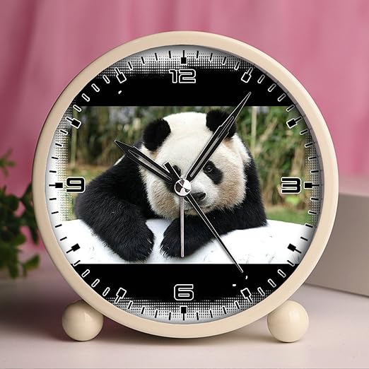 Amazon Co Jp アラーム時計 レトロポータブル時計 夜間ライト付きカスタムデザイン かわいいと面白いパンダ170 かわいいパンダ ホーム キッチン