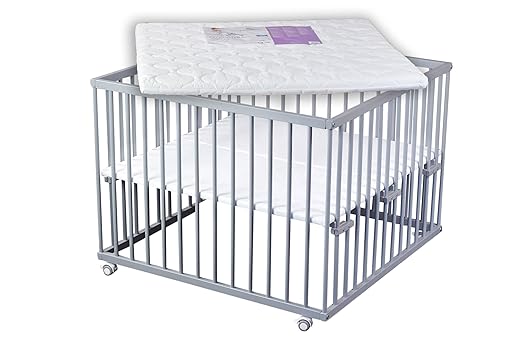 Laufgitter grau lackiert 100x100 Buche mit Matratze und gummierten Rollen
