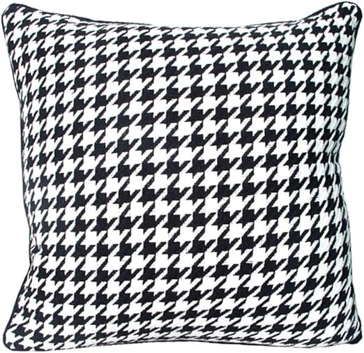 Amazon Com Aishanghuayi Black And White Houndstooth Throw Pillow