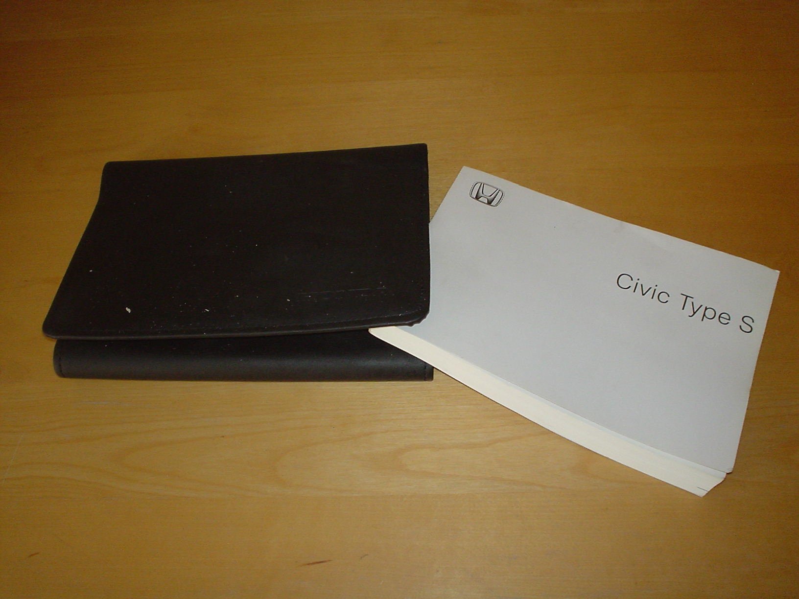 HONDA CIVIC TYPE S OWNERS HANDBOOK MANUAL Not Haynes (2005 - 2011) 1.8  PETROL ENGINES 2.2 LITRE DIESEL Paperback – 2006