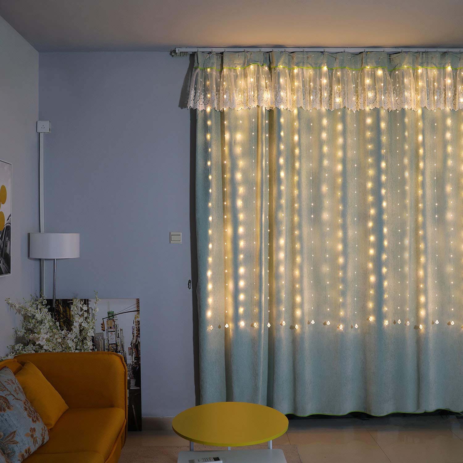 Linkind Copper Wire Fairy String Lights, Curtain Light with Diamond Shape Pendants, 8mode Wall Decorations, Power Supply Low Voltage Safe led Lights.