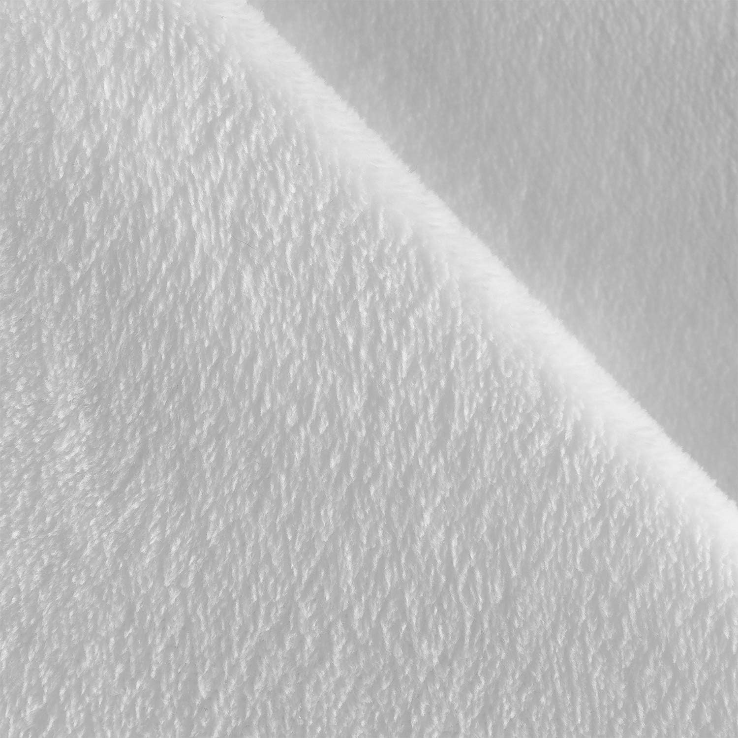 Cosy House Collection Twin/Twin XL Size Fleece Blanket – All Season, Lightweight & Plush Hypoallergenic - Microfiber Blankets for Bed, Couch or Travel - White: Kitchen & Dining