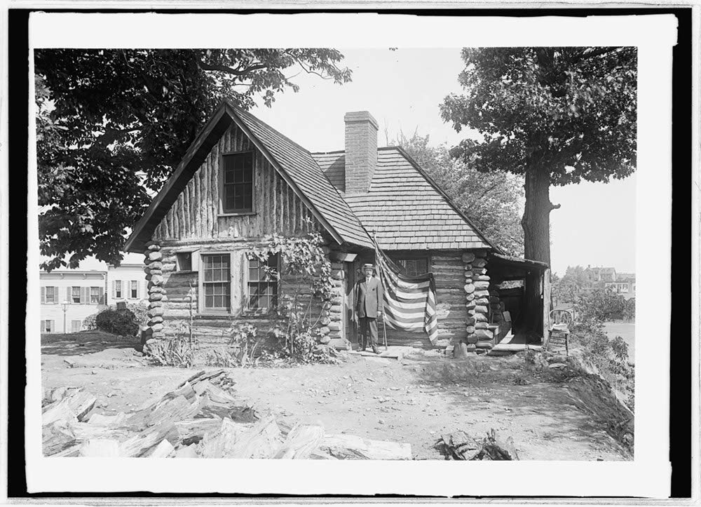 Amazon Com Poet Miller Cabin Rock Creek Park Home Kitchen