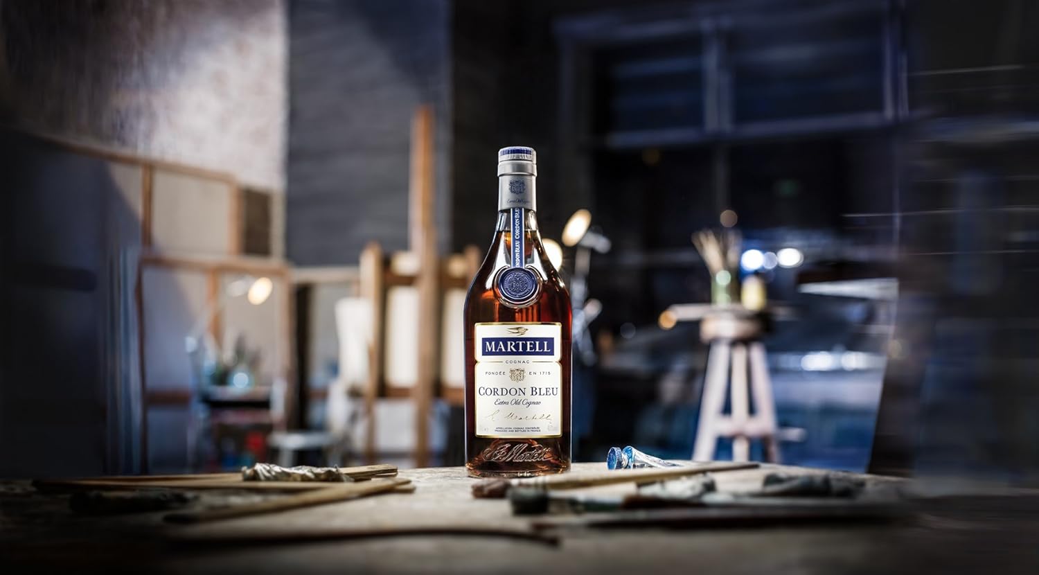 Amazon.co.jp： マーテル コルドンブルー コニャック [ ブランデー 700ml ] [ギフトBox入り]: 食品・飲料・お酒