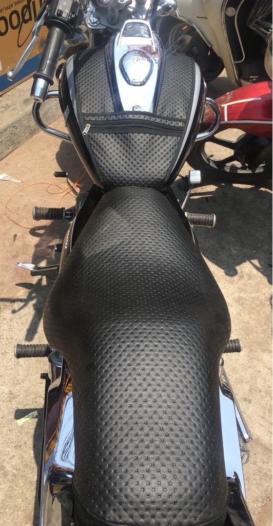 bajaj avenger tank cover